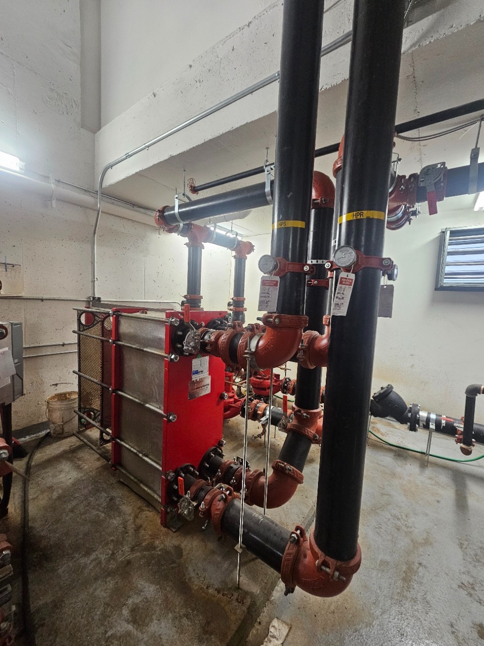 Steam vs. Hot Water Boilers: Which System Does Your Building Have?